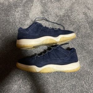 Jordan retro 11 low